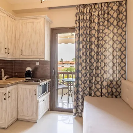 Kassandrinos Apostolos Hotel *