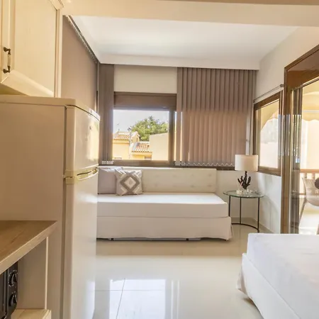 Kassandrinos Apostolos Hotel